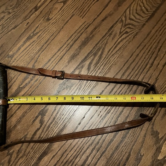 Vintage Louis Vuitton Cross Body Bag - Picture 10 of 10